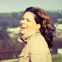 Elise Dinfena - Love Again (Video)